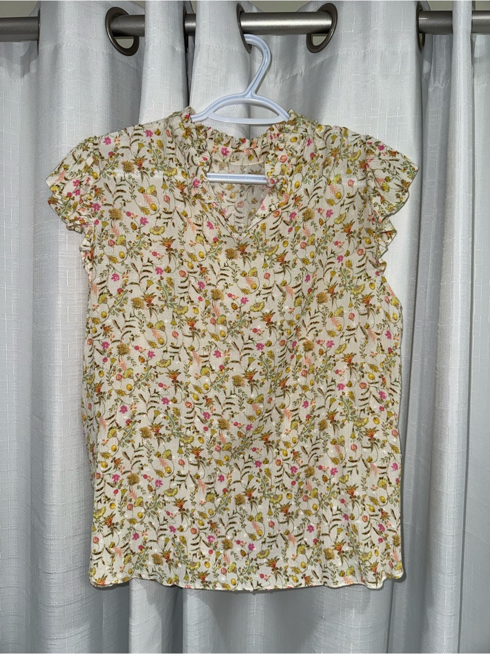 Floral Ruffle Sleeve Women’s Top in Cream and Pink